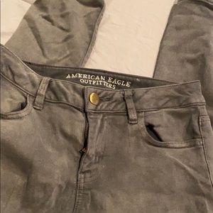 American eagle gray jean/jeggings! Size 4!